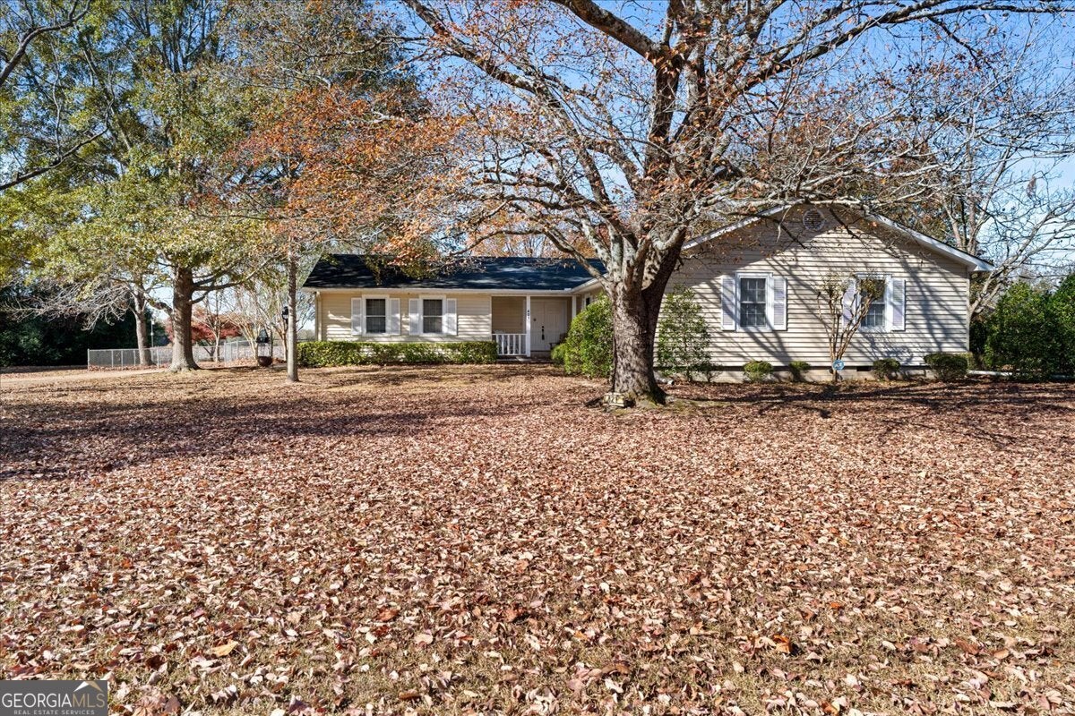 Photo 1 of 31 — 421 Valley View DR, Fort Valley, GA 31030