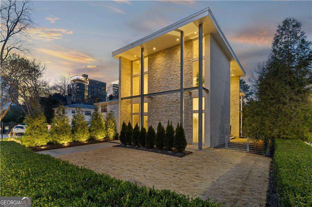 Photo of 292 9th Street NE, Atlanta, GA 30309 (MLS # 10770083)