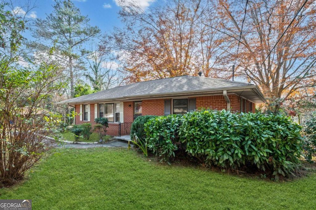 Photo of 3574 Stone Road SW, Atlanta, GA 30331 (MLS # 10654024)