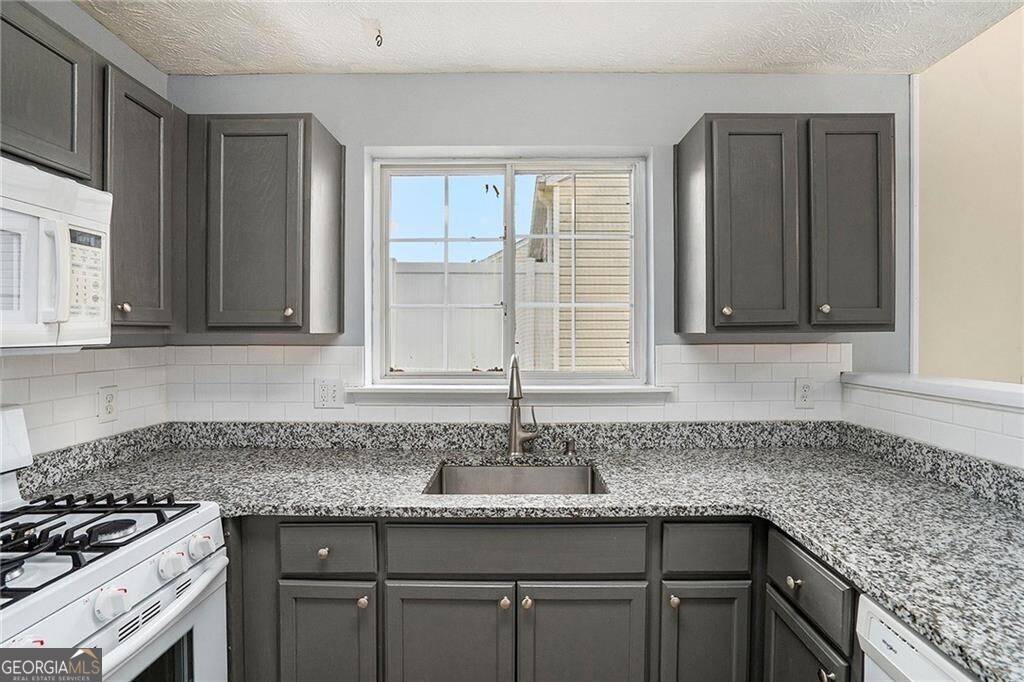 West Oaks - Residential Lease