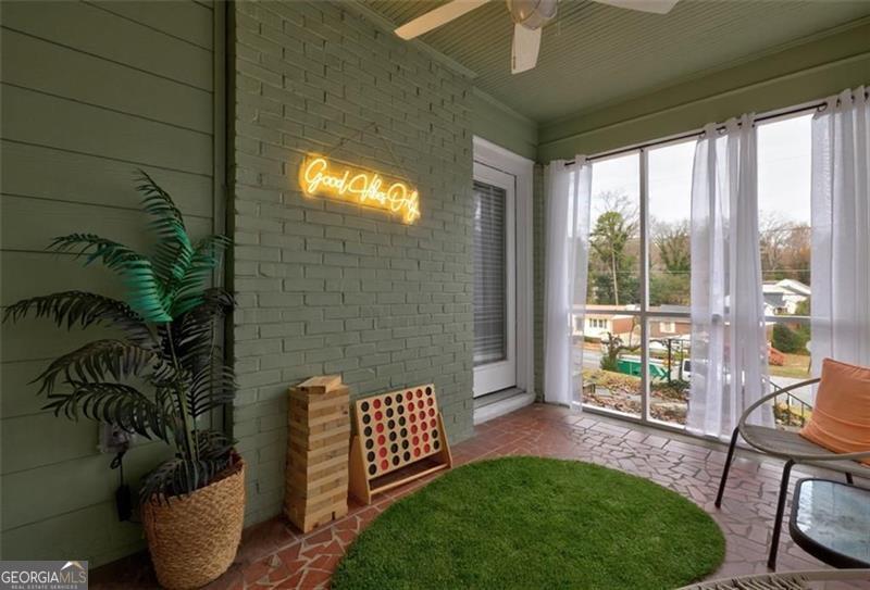 East Point, Georgia 30344, United States, 2 Bedrooms Bedrooms, ,1 BathroomBathrooms,Residential,Active,230854