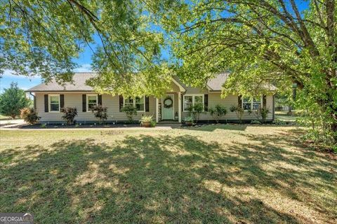 Single Family Residence in Euharlee GA 29 Setters Pointe.jpg