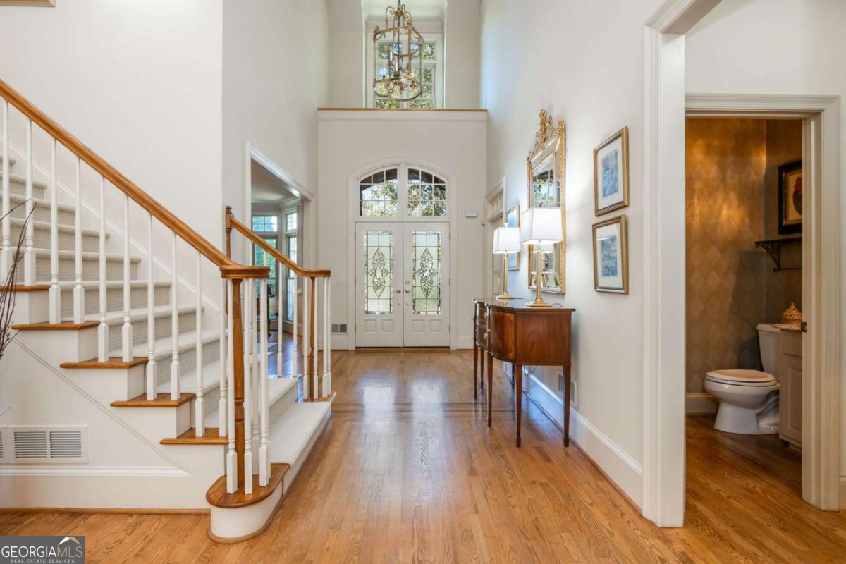 335 Stanyan PL