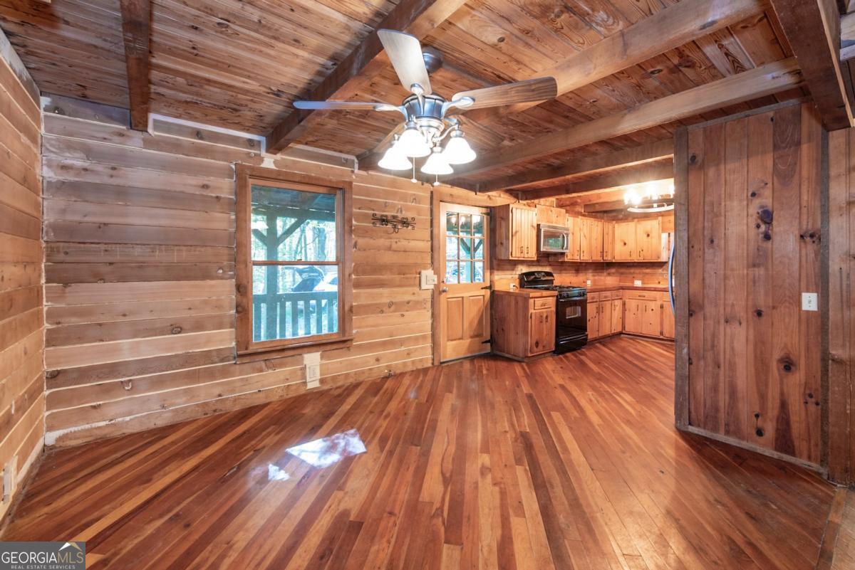 168 Burnt Mountain Cove RD