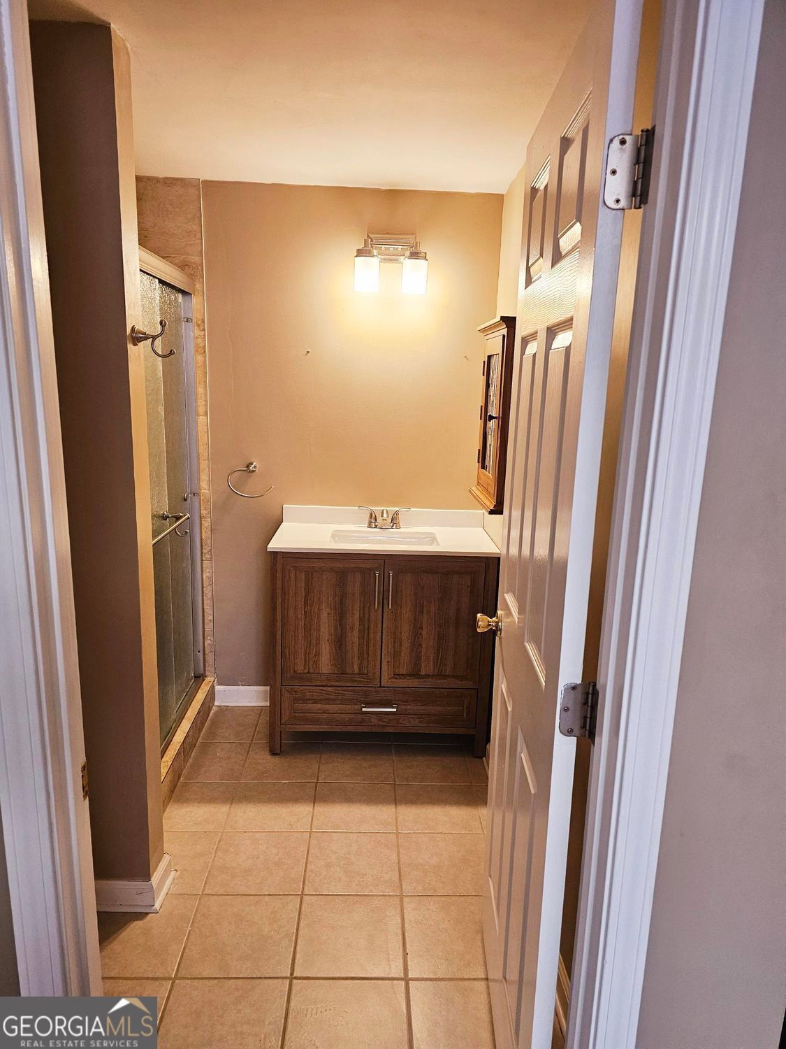 KERRY CREEK - Residential Lease