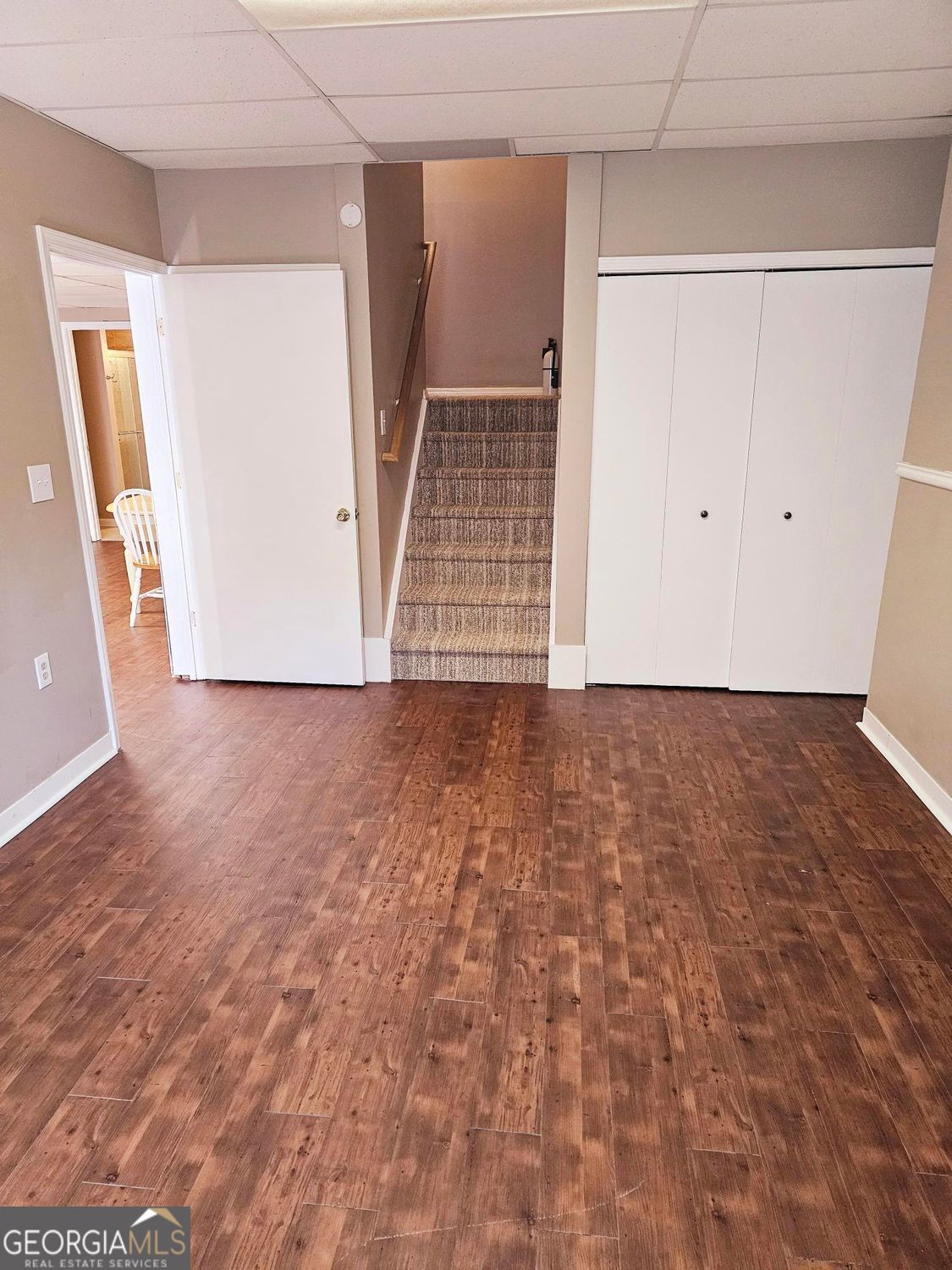 KERRY CREEK - Residential Lease