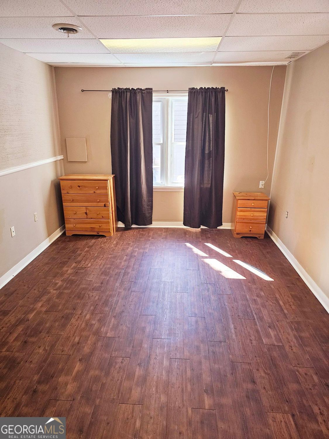 KERRY CREEK - Residential Lease