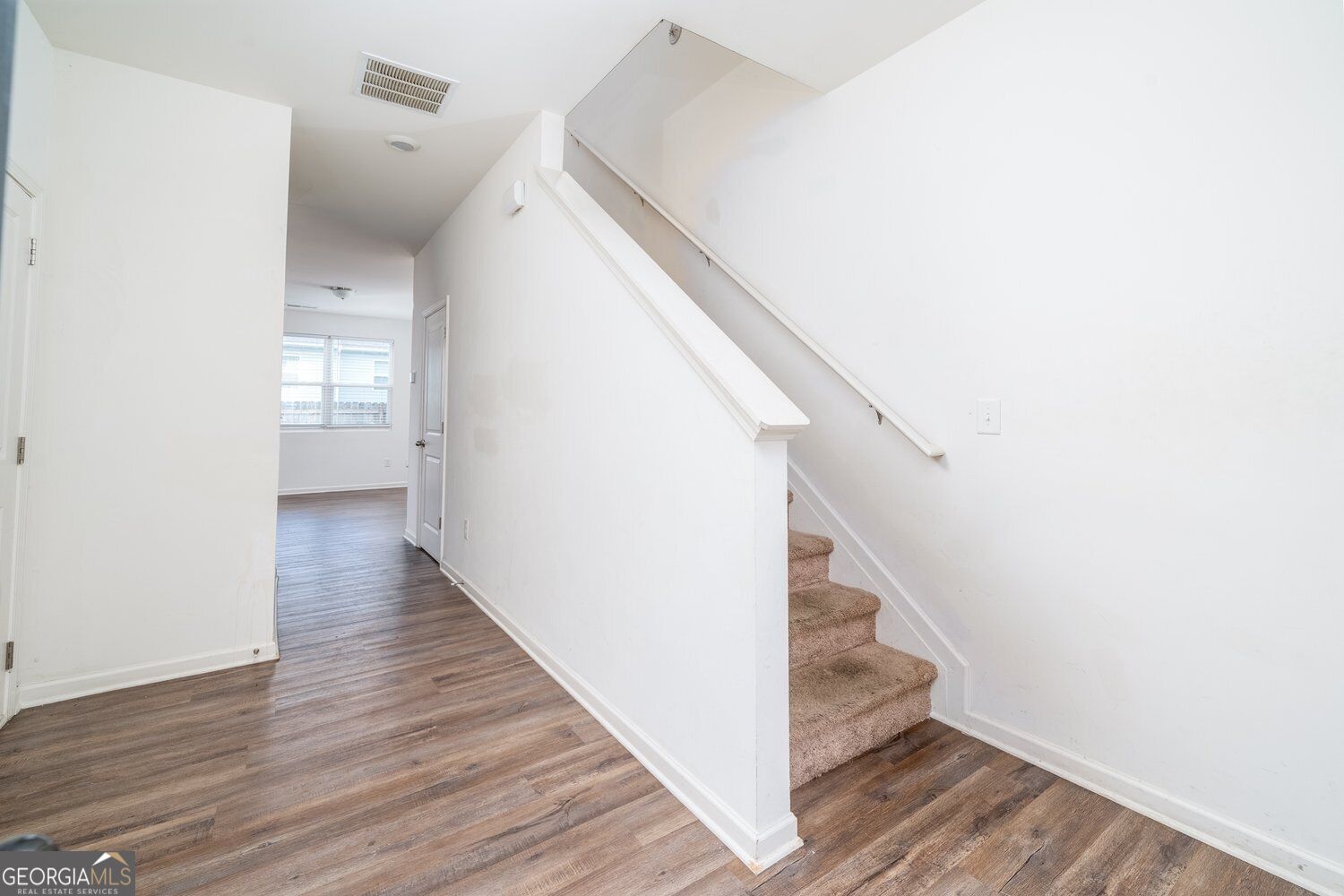 235 Grand Central WAY 1