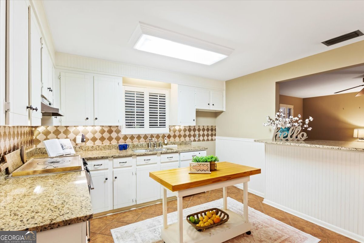 KAREN VILLAS - Residential