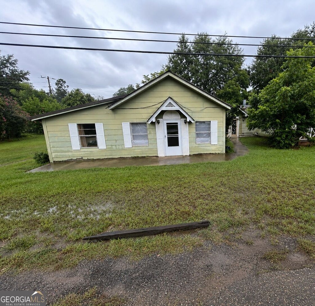 Photo of 990 S Main Street, Blakely, GA 39823 (MLS # 10846240)