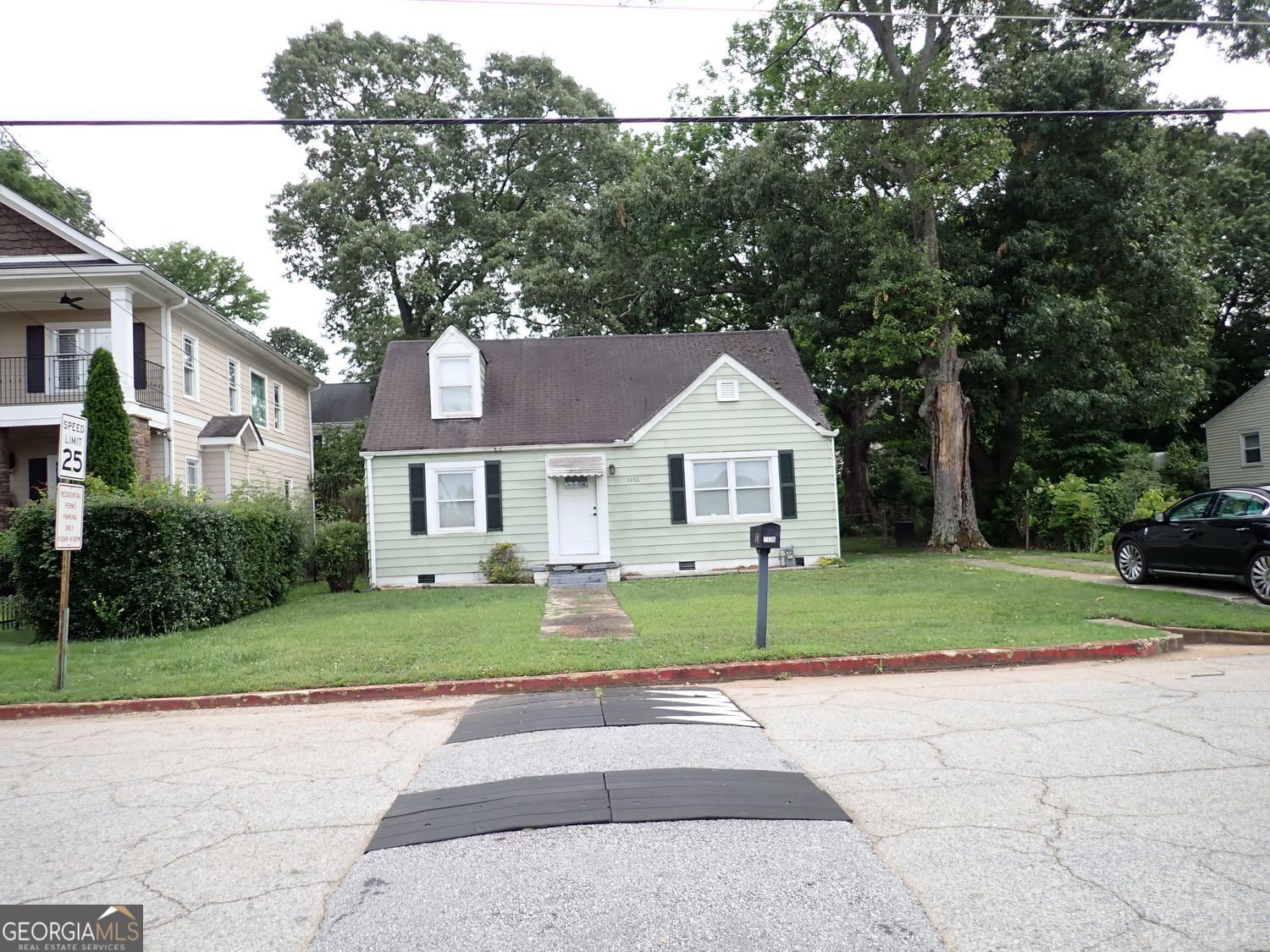 1476 Cambridge AVE