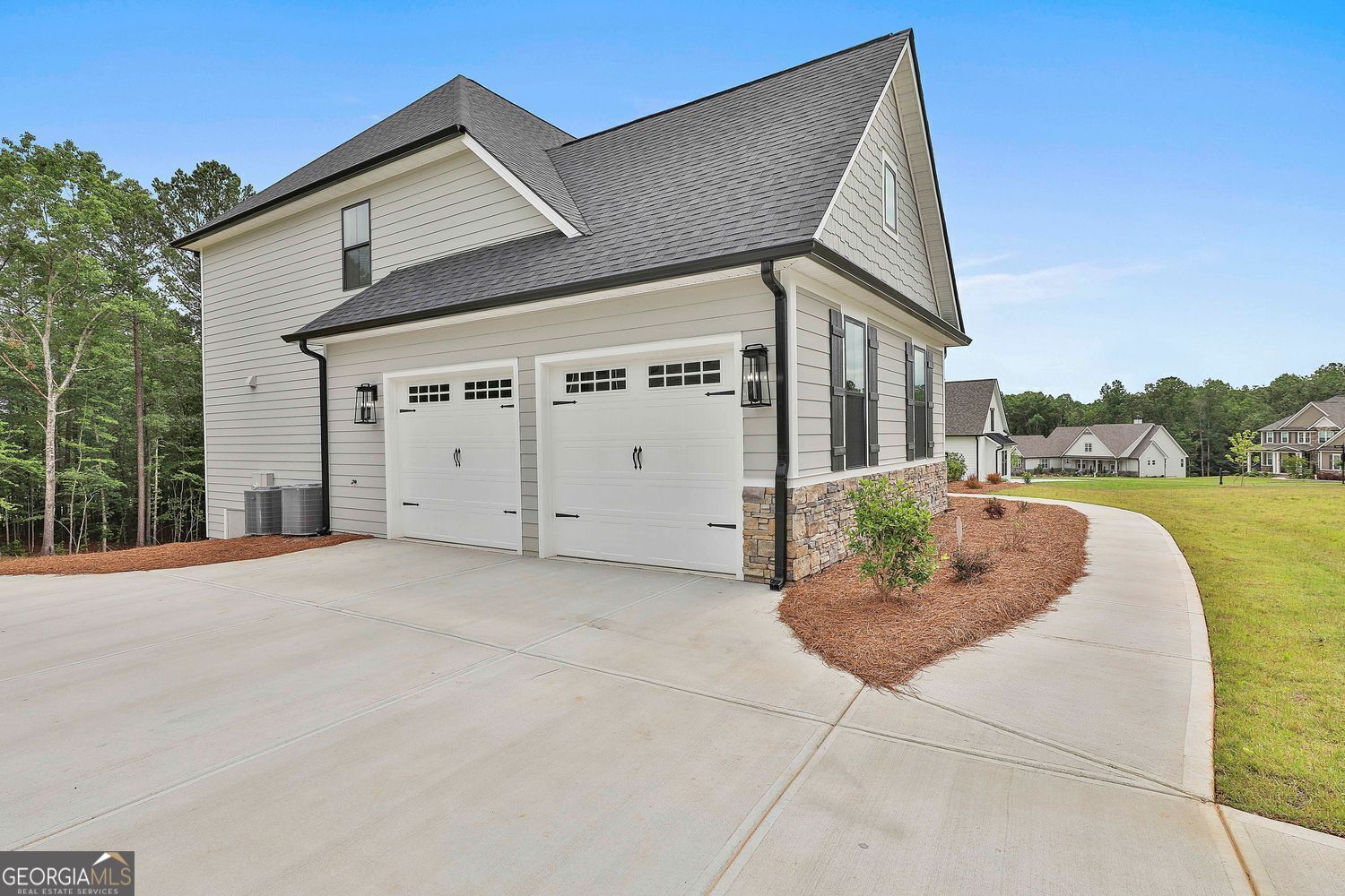 Fayetteville, Georgia 30215, United States, 5 Bedrooms Bedrooms, ,4 BathroomsBathrooms,Residential,Active,39420