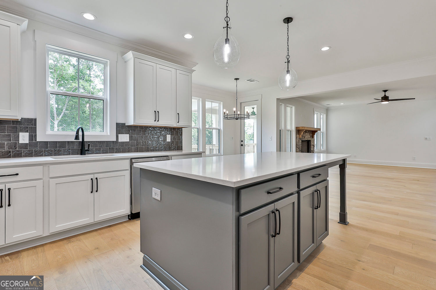 Fayetteville, Georgia 30215, United States, 5 Bedrooms Bedrooms, ,4 BathroomsBathrooms,Residential,Active,39420