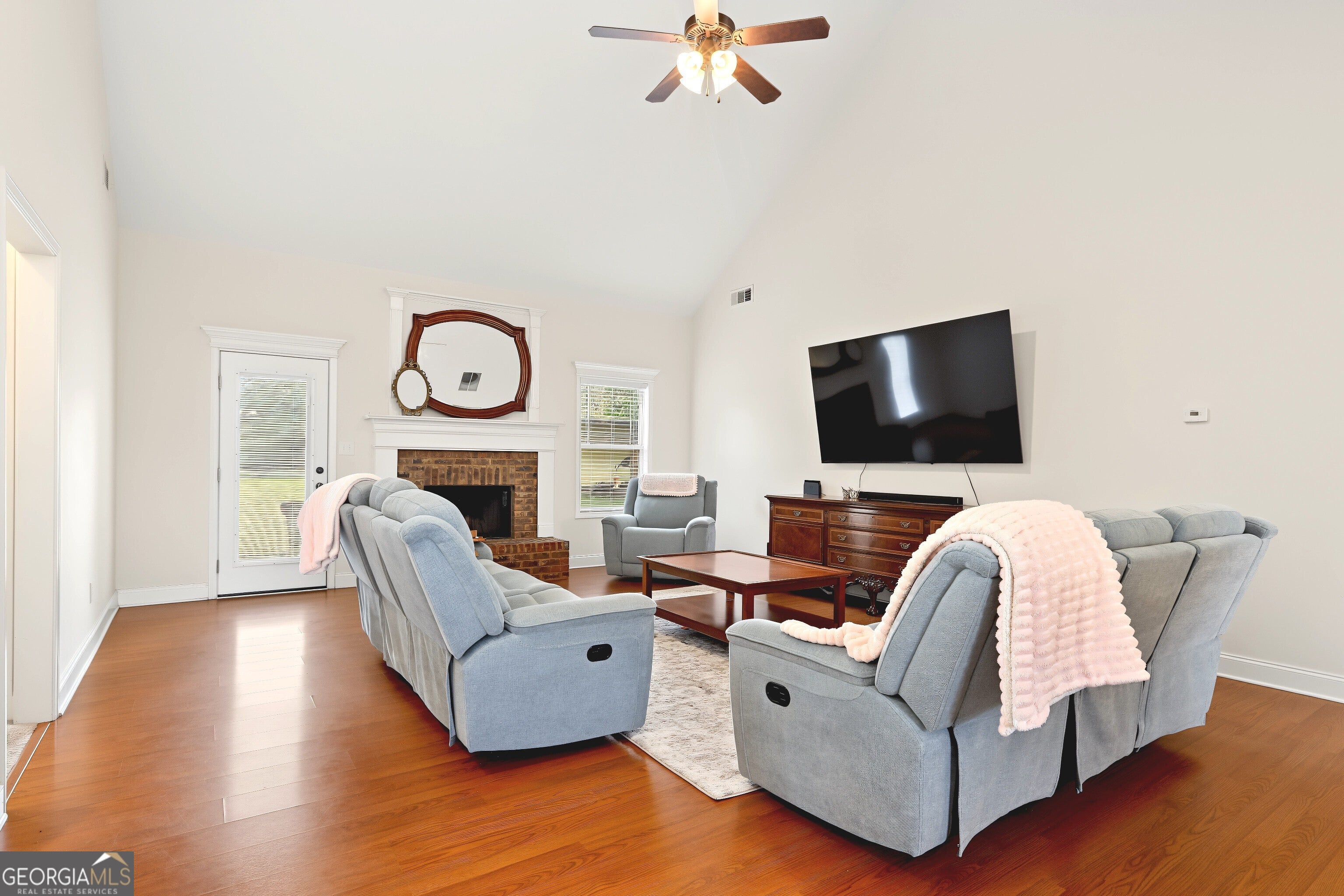117 White Oak CT
