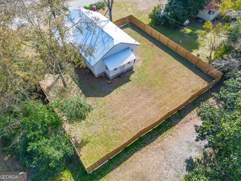 A home in Blackshear