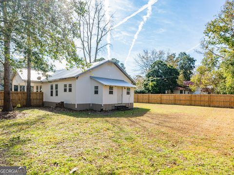 A home in Blackshear