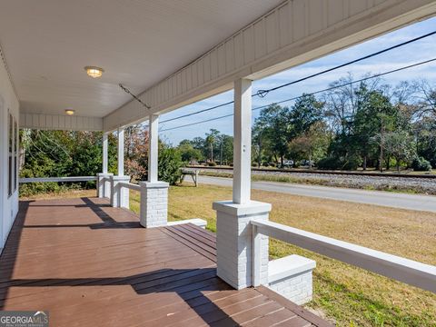 A home in Blackshear