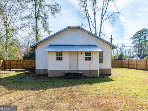 A home in Blackshear