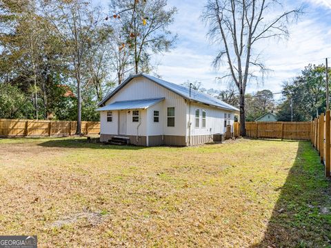 A home in Blackshear