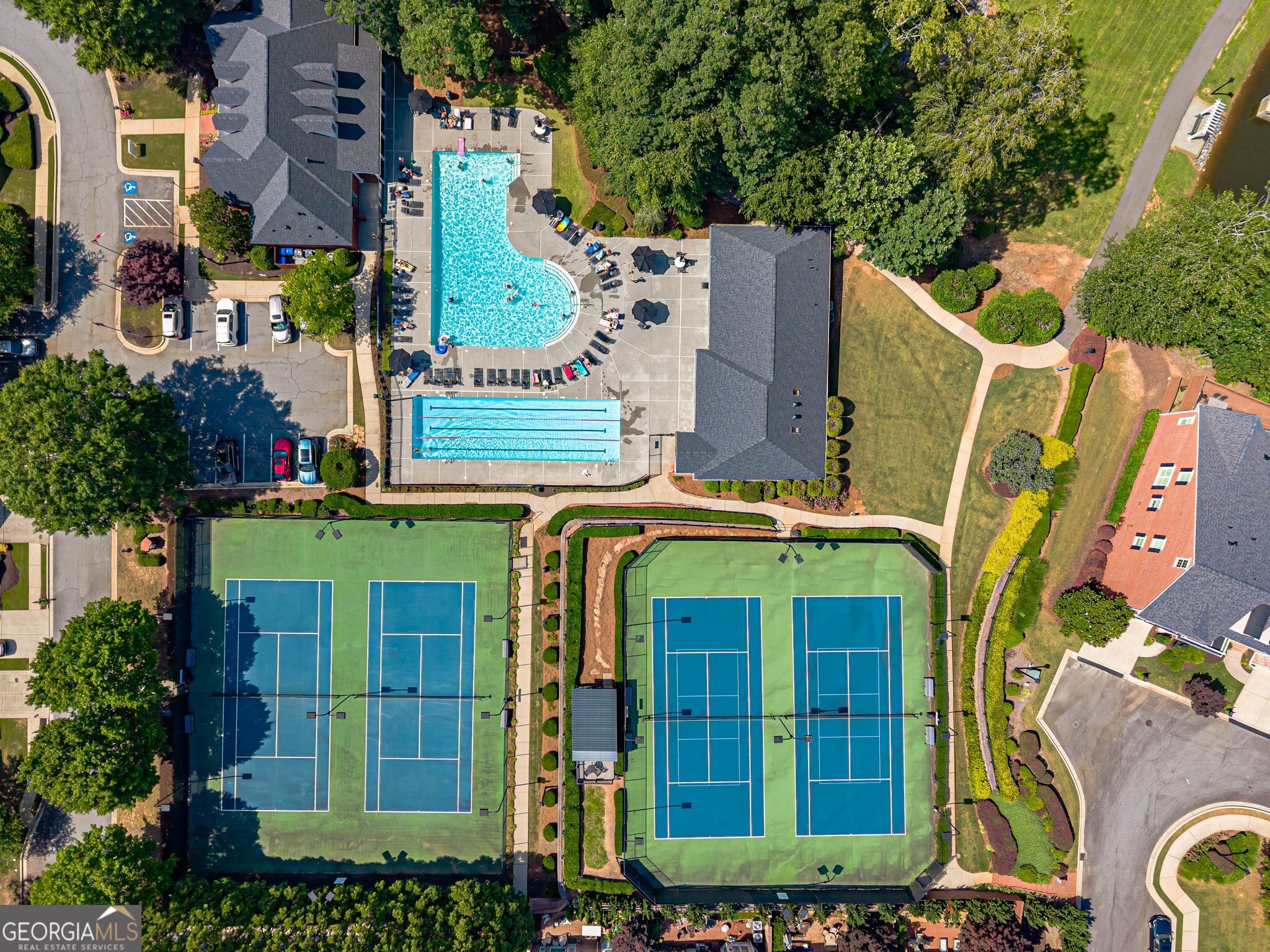 Roswell, Georgia 30075, United States, 4 Bedrooms Bedrooms, ,4 BathroomsBathrooms,Residential,Active,156341