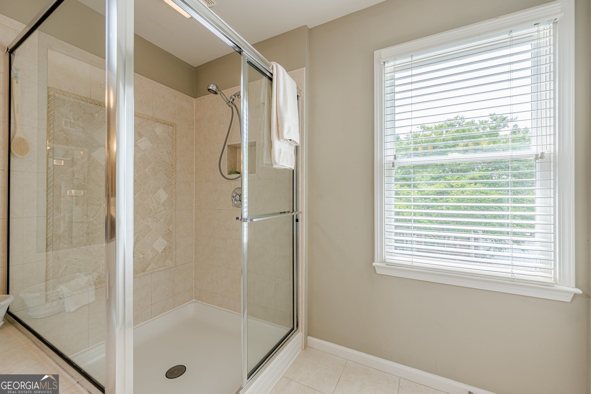 Roswell, Georgia 30075, United States, 4 Bedrooms Bedrooms, ,4 BathroomsBathrooms,Residential,Active,156341