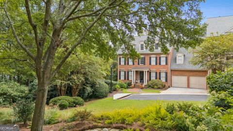 Photo of 250 Enclave Circle, Atlanta, GA 30342 (MLS # 10698145)