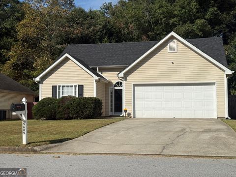 5689 ISLEWORTH WAY College Park GA 30349