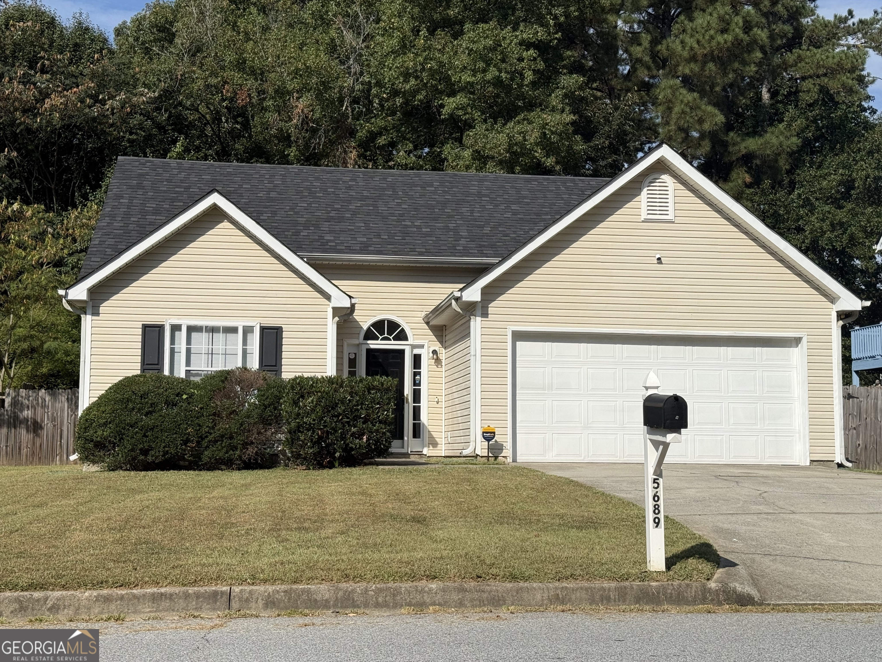5689 ISLEWORTH WAY