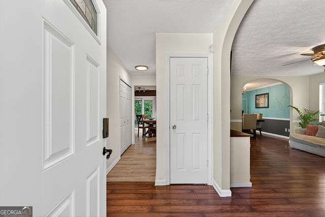 1936 Hidden Valley DR SW