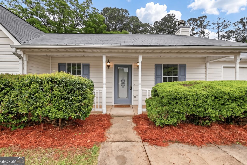 Photo of 93 Eva Drive, Hampton, GA 30228 (MLS # 10762484)