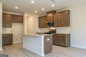 4192 Waratah WAY SW