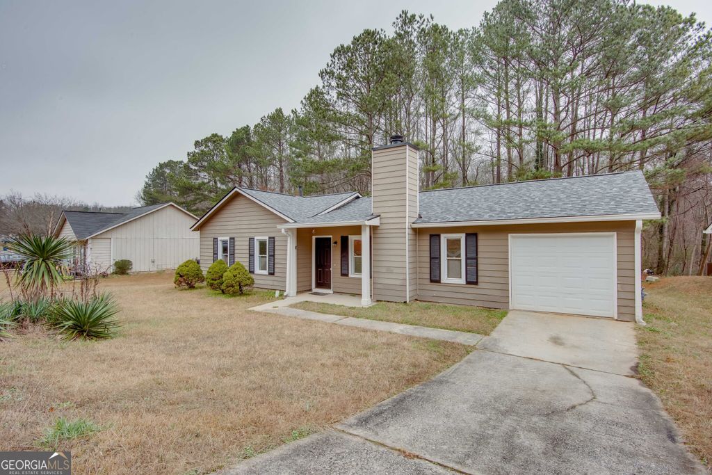 Photo of 6960 Brown Drive S, Fairburn, GA 30213 (MLS # 10667500)
