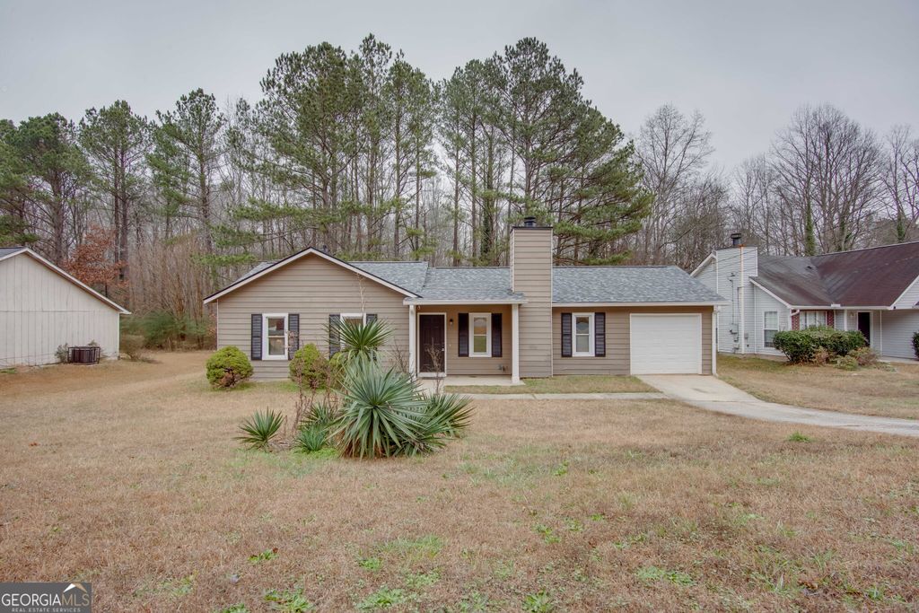 Photo of 6960 Brown Drive S, Fairburn, GA 30213 (MLS # 10667500)