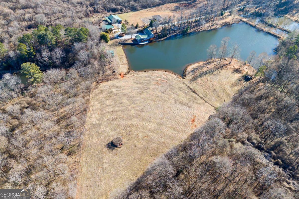 2894 Chase RD
