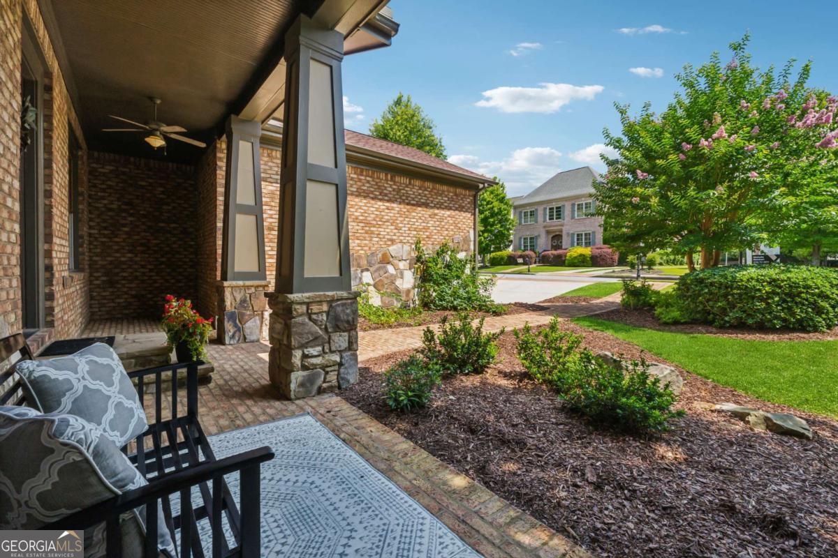3405 Camellia LN