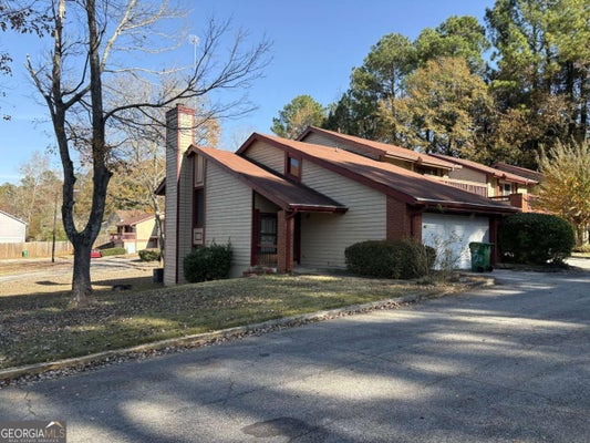 1121 VILLAGE MAIN ST, STONE MOUNTAIN, GA 30088 - Image 6680f366b286bfb25bfa90a1bceec30b/1296481409