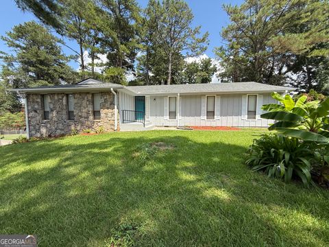 907 Strawberry CT Ellenwood GA 30294