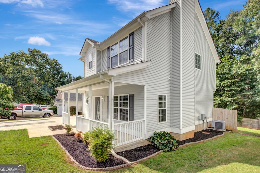 Photo of 77 Crescent Street, Newnan, GA 30265 (MLS # 10653528)