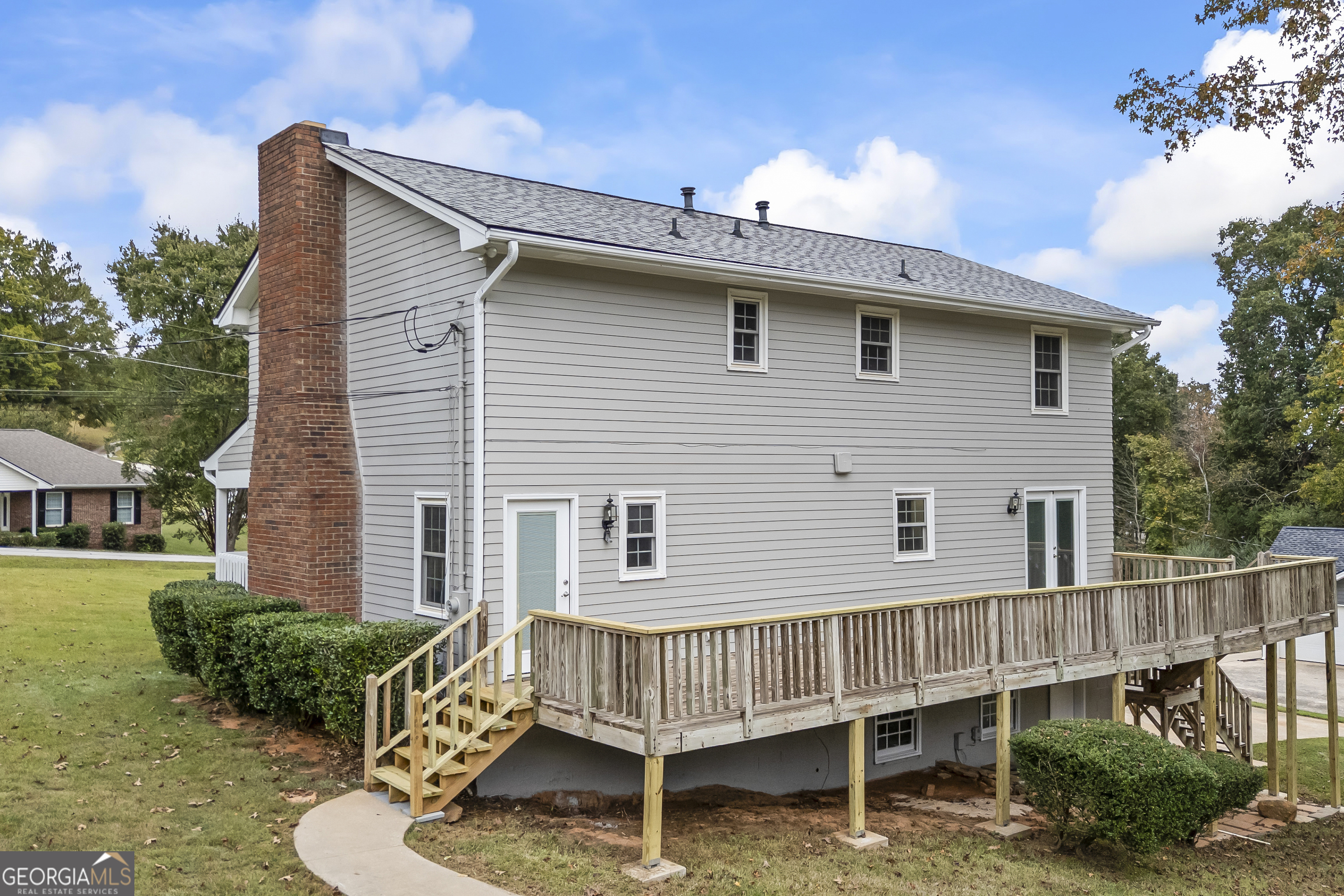 56 Crawford Manor DR
