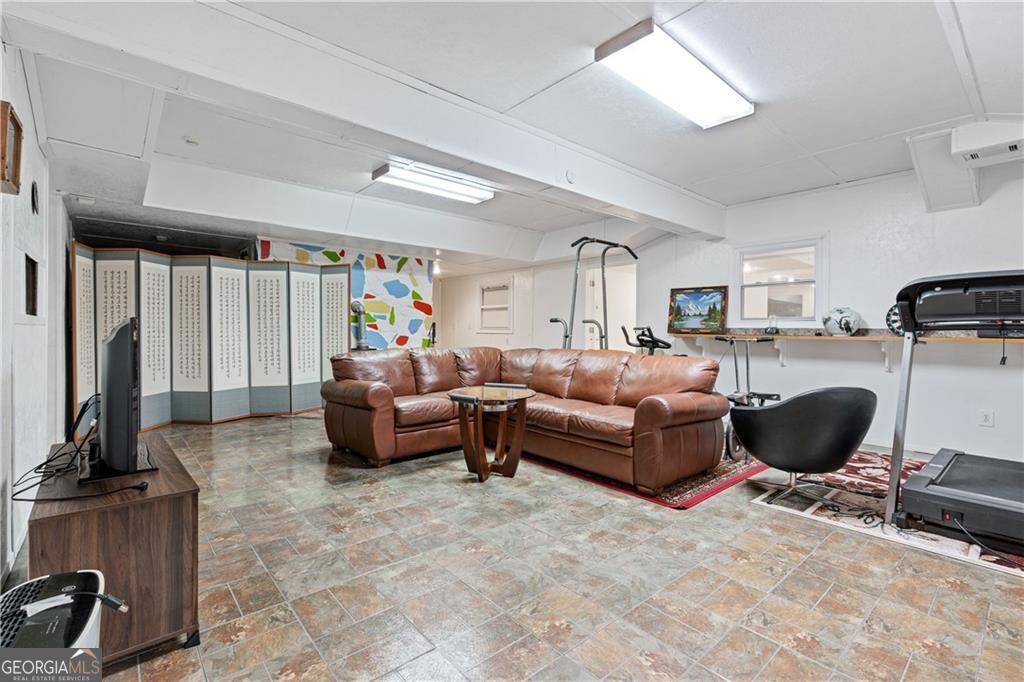 3355 Old Peachtree RD