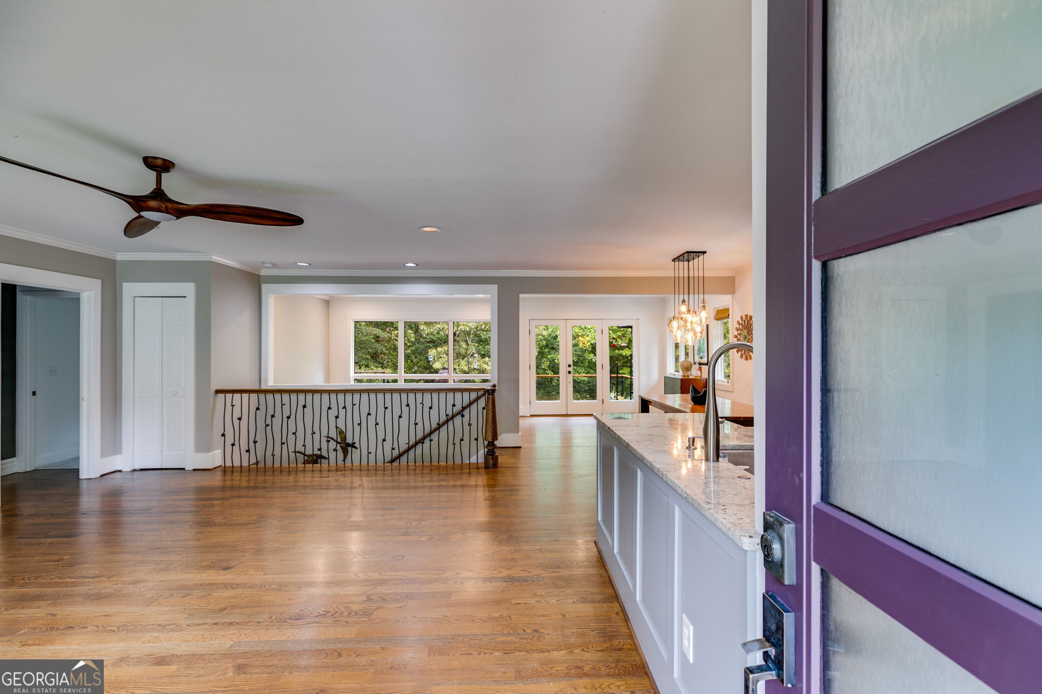 921 Oak DR