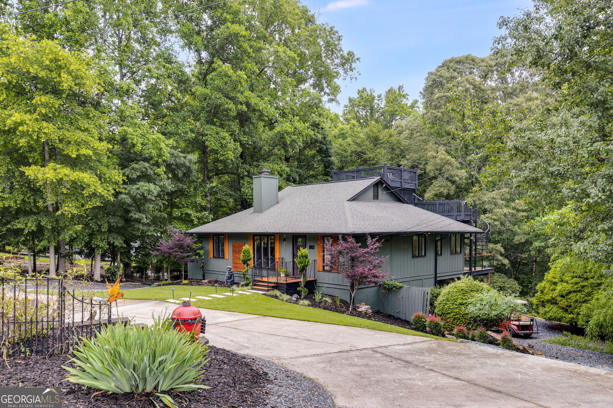 921 Oak DR