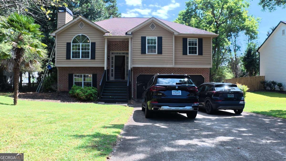 Quiet Community, 4 bedroom and 3 full baths, Deck looking back large backyard, No carpet in the house, Kitchen with sunny breakfast area features Quartz countertops, Wood cabinets, Refrigerator, Laundry room with Washer and Dryer, Master with Garden Tub & separate Shower. Large Family room with FirePlace, Separate Dining room, 2 Car garage with garage door opener. Private fenced Backyard.