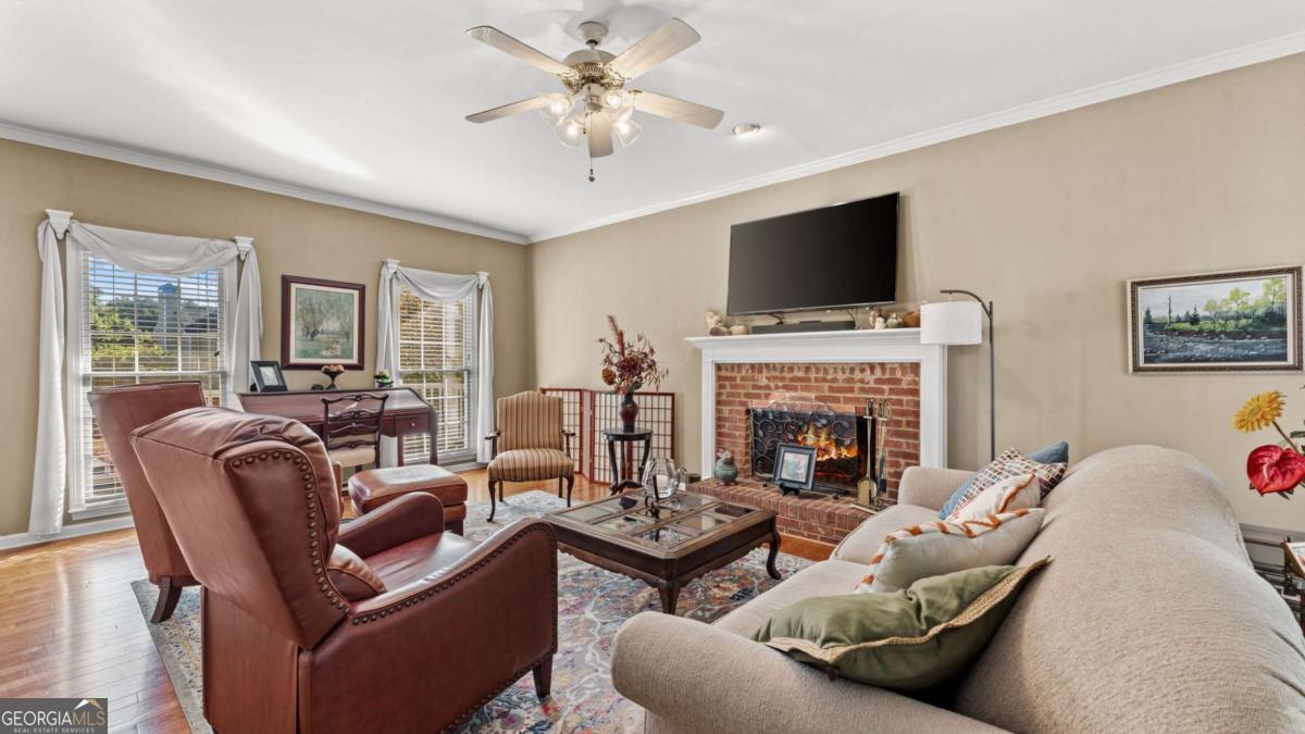 1596 POPLARWOOD LN