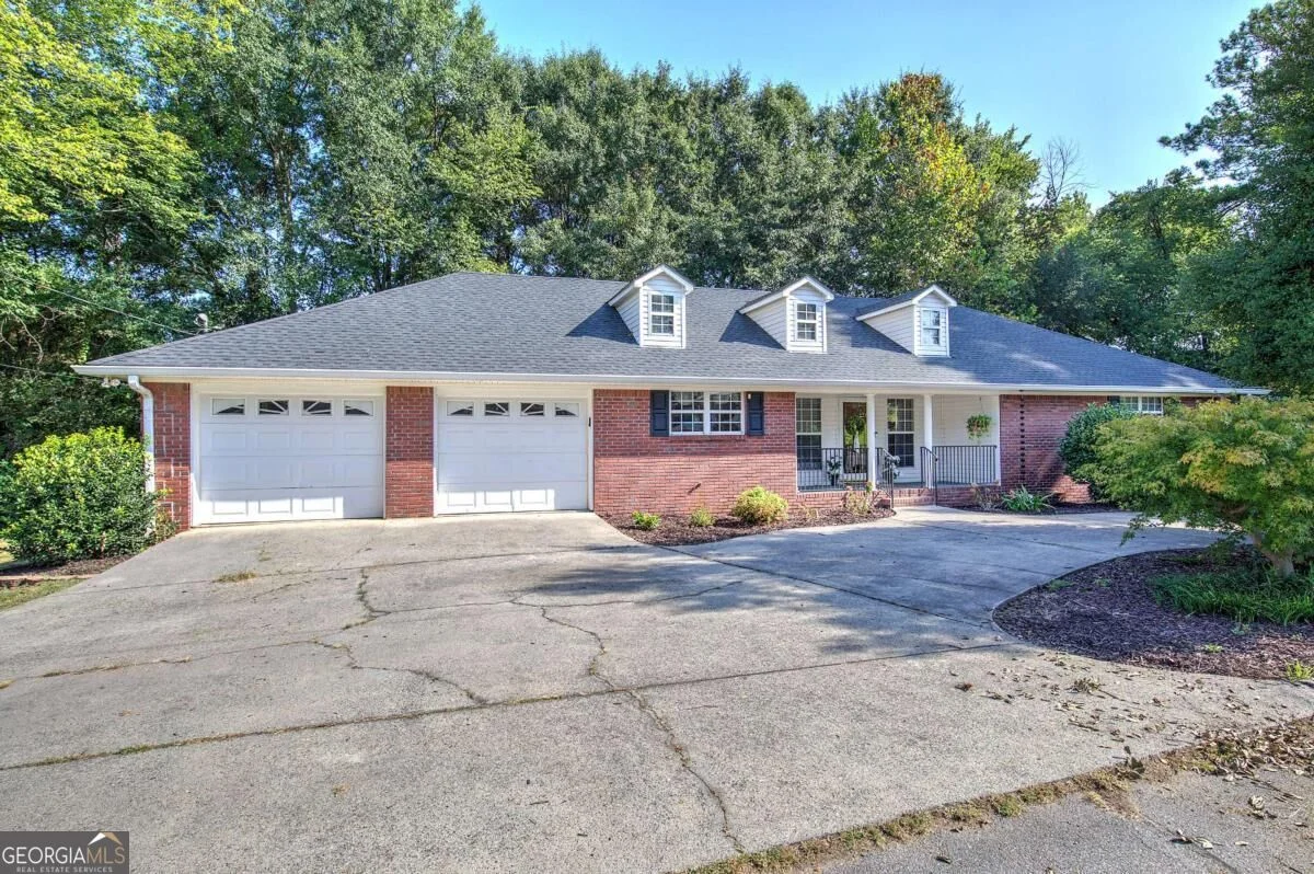 9 1/2 Greenbriar Avenue, Cartersville, GA, 30120