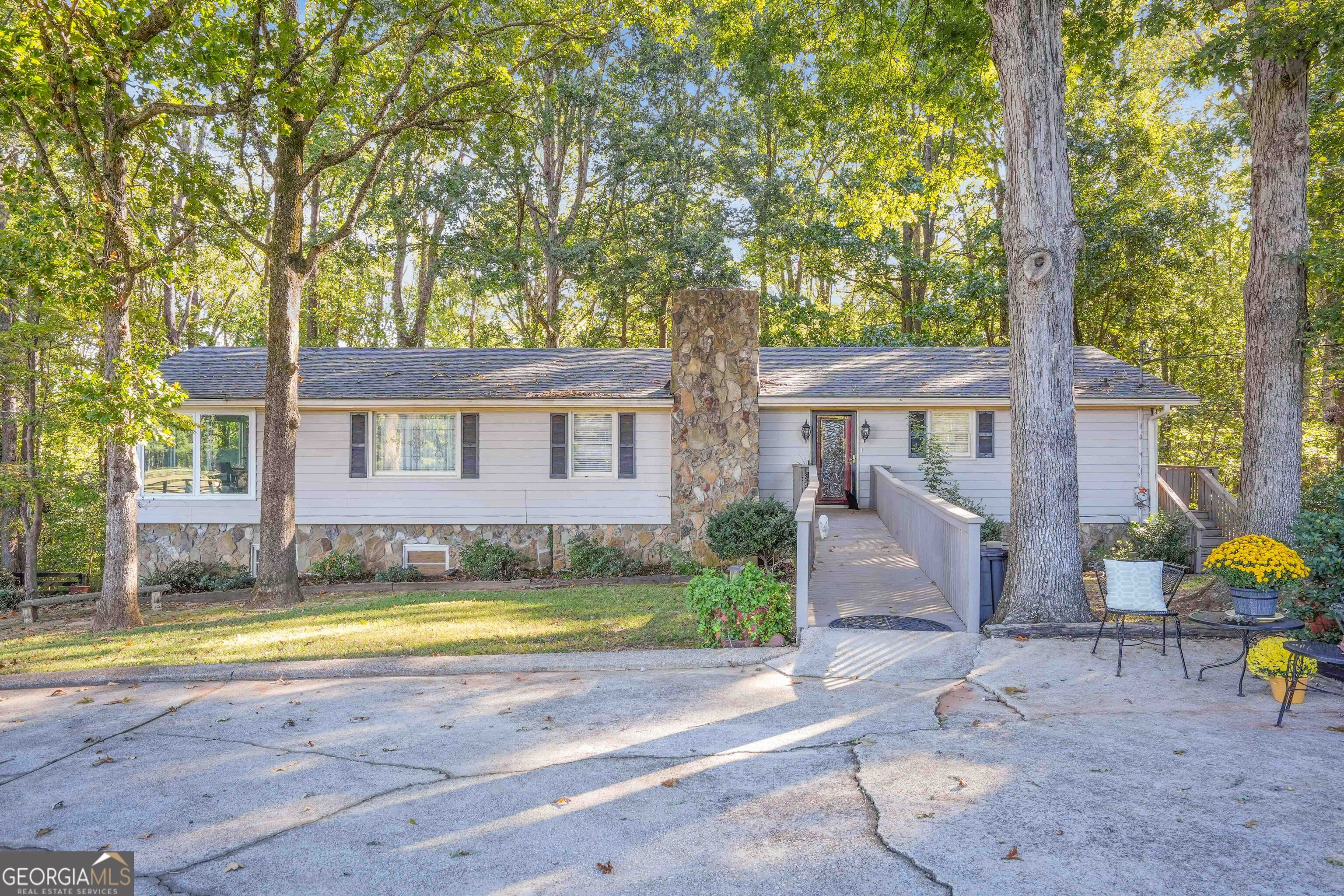 4226 Highway 155 N