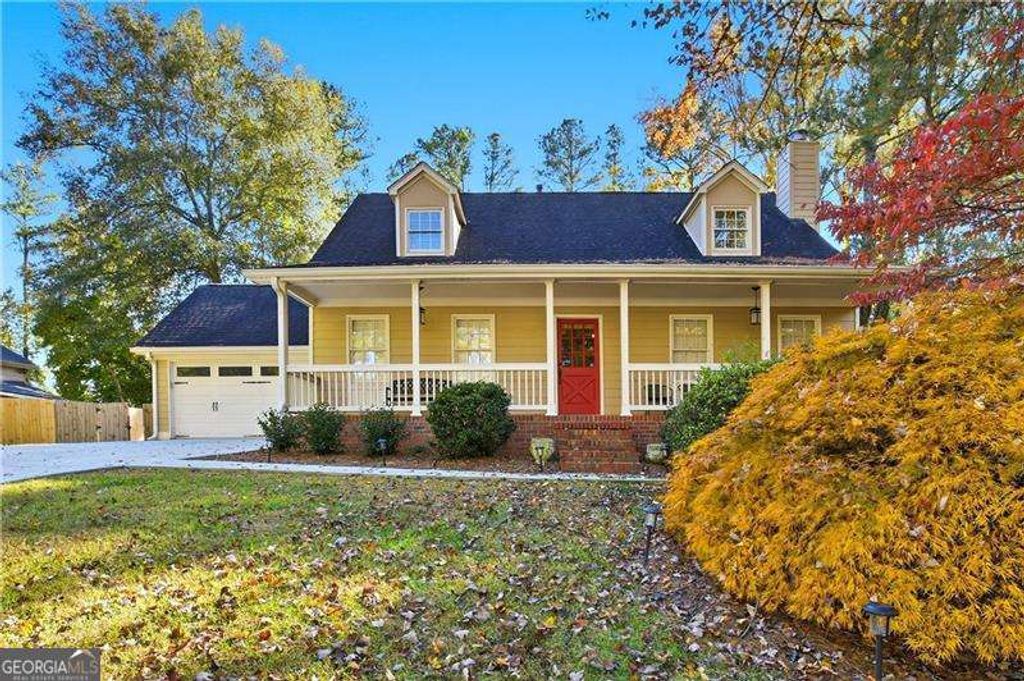 Photo of 3832 EMERSON Street, Marietta, GA 30062 (MLS # 10679781)