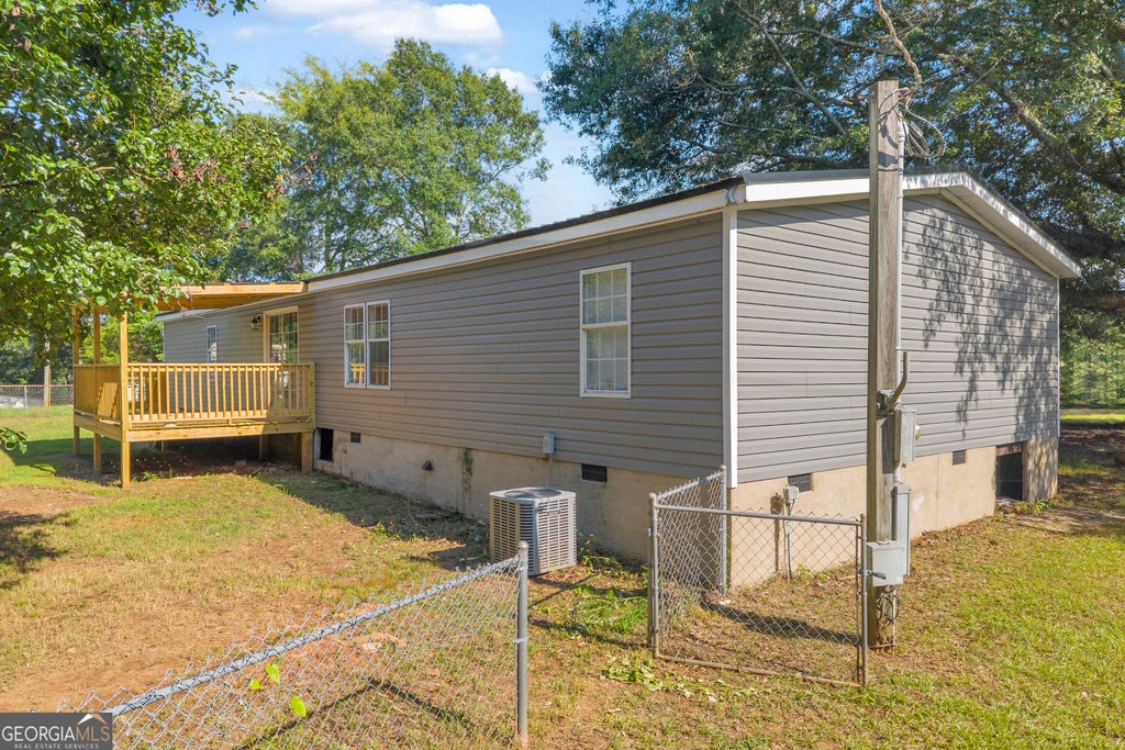 Photo of 1544 Highway 72 W, Comer, GA 30629 (MLS # 10808053)