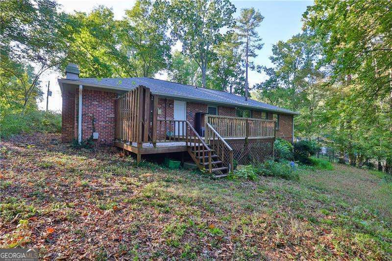 1512 PINE CIR