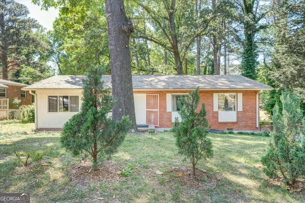 Photo of 2123 Westover Drive, East Point, GA 30344 (MLS # 10737788)